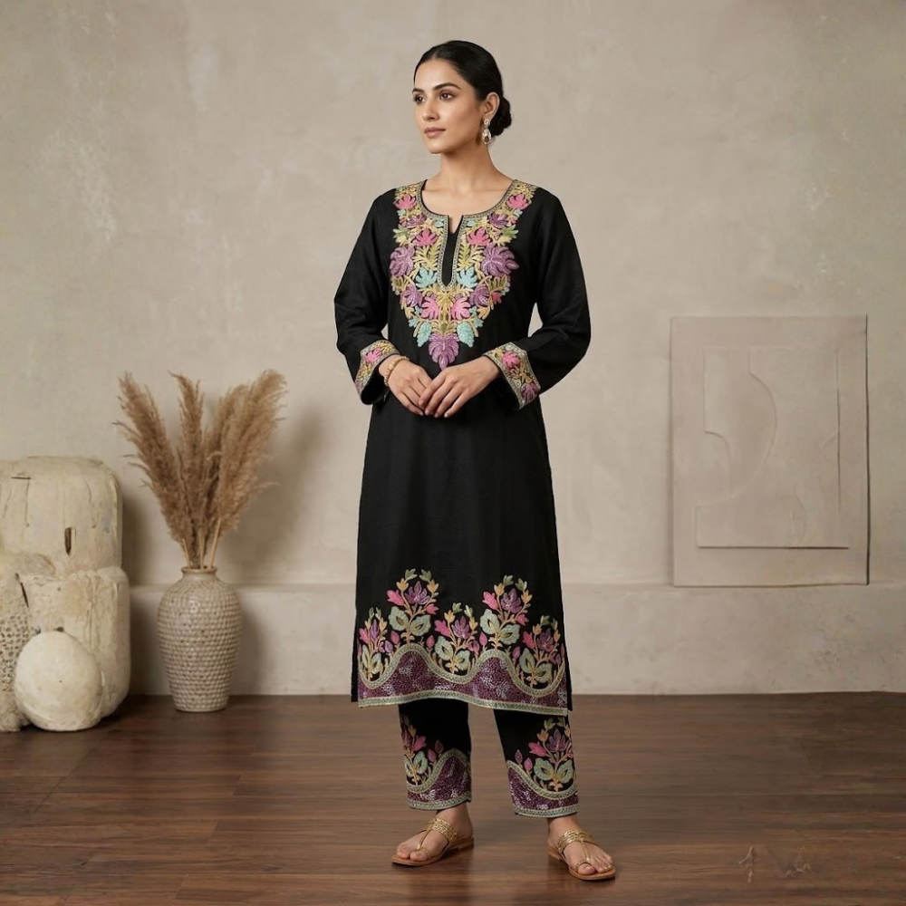 Charcoal Black Kurta Set with Lavender Scalloped Wave Embroidery - Image 2