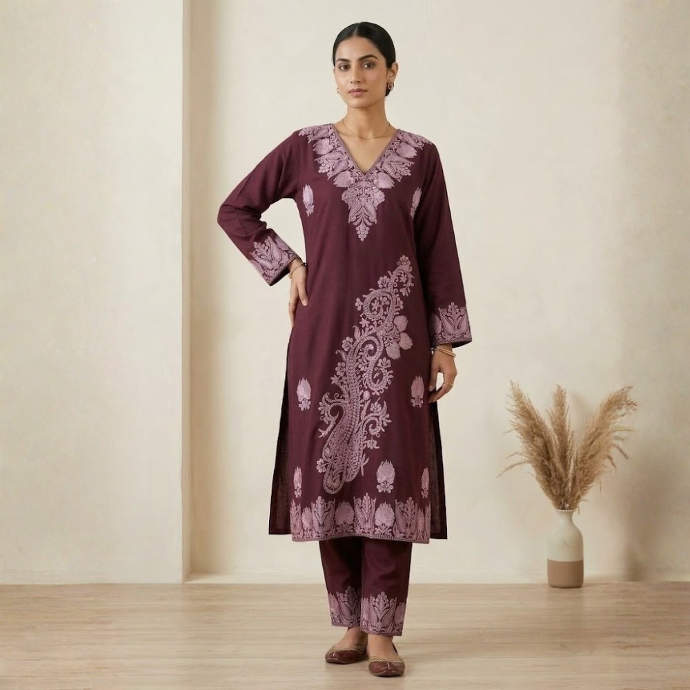 Regal Wine Kurta Set with Asymmetrical Silver-Mauve Paisley - Image 4